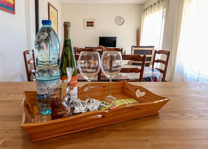 Lovely Sunny-house Semesterbostad Viana do Castelo